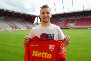 Bremens Schönfelder auf Leihbasis nach Regensburg