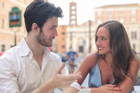 So flirtet Mann: Die 50 besten Fragen zum Kennenlernen