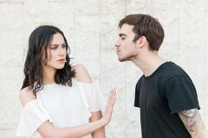 Frauenfragen: So treten Sie nicht ins Fettnäpfchen