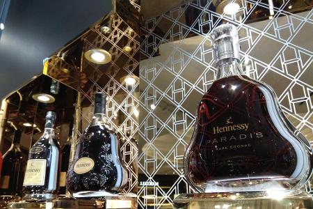 Da kann das Château Mouton-Rothschild einpacken... Für eine Flasche des Hennessy-Cognac müssen Liebhaber eines guten Tropfen...