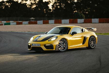 Porsche 718 Cayman GT4 RS 