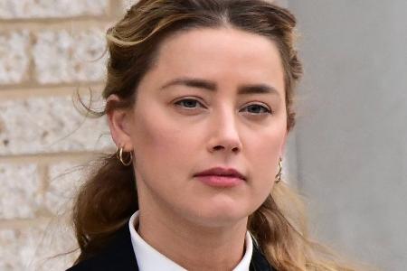 Amber Heard: Sie liebt Johnny Depp angeblich noch immer Amber Heard: Sie liebt Johnny Depp angeblich noch immer