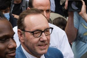 Schauspieler in London vor Gericht: Kevin Spacey weist Vorwürfe zurück