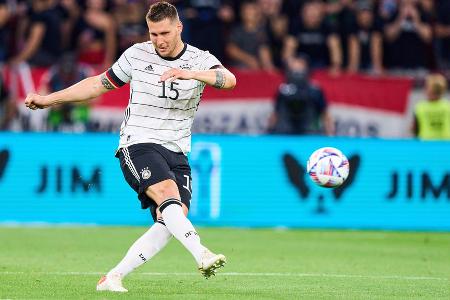 Niklas Süle (BVB, Innenverteidiger) - Der in Kürze beim BVB anheuernde Abwehrmann hat im Duell mit Nico Schlotterbeck aufgrund seiner Erfahrung derzeit noch die Nase vorn. Zeigte im DFB-Team stets routinierte Auftritte.