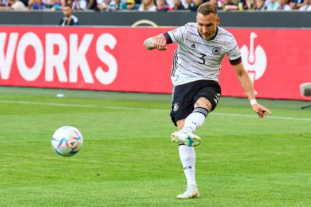 David Raum (Hoffenheim, Linksverteidiger) - Der Linksverteidiger legte in den vergangenen Monaten einen kometenhaften Aufstieg hin und ist für seine starken Flanken beim Gegner gefürchtet. Mit Blick auf die Form hatte Raum zuletzt gegenüber dem lange verletzten Robin Gosens die Nase vorn. Das Duell ist aber noch nicht gänzlich entschieden.