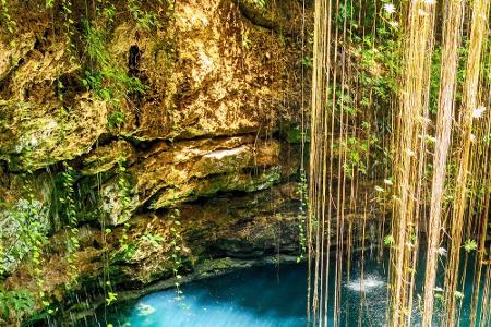 Abtauchen zum Aufatmen: Die spektakulärsten Natur-Pools der Welt