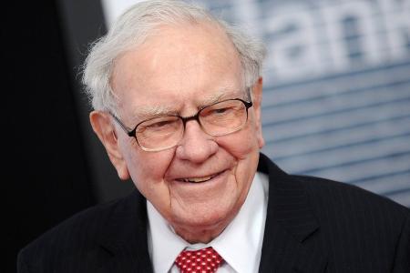 Lunch mit Warren Buffett für 19 Millionen Dollar versteigert Lunch mit Warren Buffett für 19 Millionen Dollar versteigert