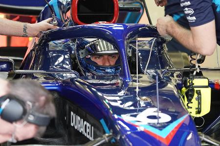 16. Nicholas Latifi (Williams) - Note: 5,5 - Fiel schon in den ersten Kurven auf den letzten Platz zurück und kam von dort auch nicht weg. Auf beiden Reifenmischungen chancenlos gegen die Vordermänner und damit auch abermals gegen seinen Teamkollegen.