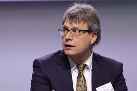Weikert: DOSB will Menschenrechte in die Satzung aufnehmen Weikert: DOSB will Menschenrechte in die Satzung aufnehmen