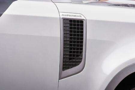 Land Rover Defender 130 2022 Premiere 