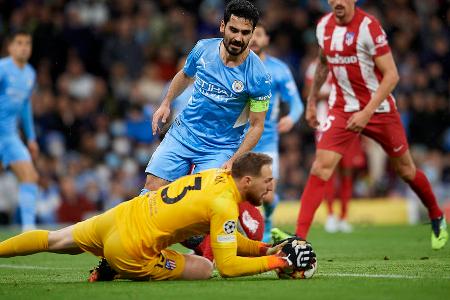 Platz 7: Jan Oblak (Atlético Madrid) - Absolute Säule bei Atlético Madrid, stand in jedem Pflichtspiel der Simeone-Elf auf dem Rasen. War, anders als noch im Vorjahr, nicht mehr unüberwundbar. Mit seiner körperlichen Präsenz im Strafraum aber immer noch gefürchtet unter den Stürmern.