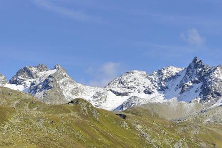Neben der Autobahn: Szenische Straßen durch die Alpen