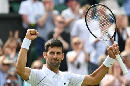Wimbledon: Djokovic problemlos eine Runde weiter Wimbledon: Djokovic problemlos eine Runde weiter