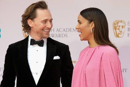 Tom Hiddleston und seine Verlobte Zawe Ashton erwarten ein Baby