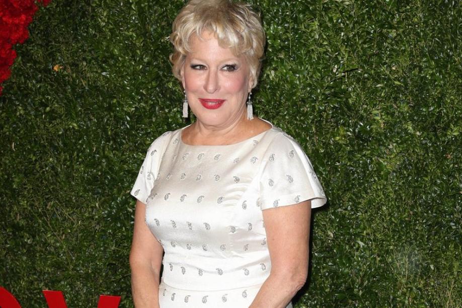 Nach skandalösem Abtreibungsgesetz: Bette Midler fordert Viagra-Verbot