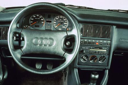 Audi 80 B4 (1991-1994) Cockpit