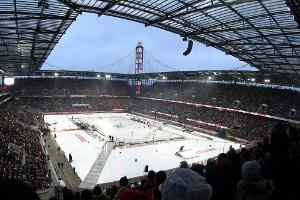 DEL: Kölner Haie spielen dreimal unter freiem Himmel