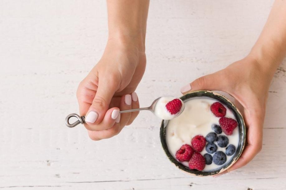 Frozen Joghurt: So gelingt die gesunde Eis-Alternative zu Hause