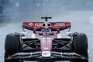 Hamilton stark im Silverstone-Training