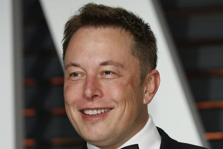 Nach Twitter-Pause: Elon Musk trifft auf Papst Franziskus