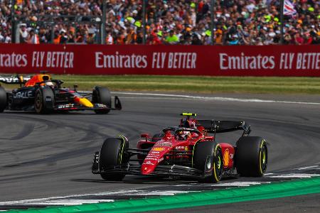 Noten und Einzelkritik zum Großen Preis von Großbritannien - Carlos Sainz heißt der Sieger eines verrückten Großbritannien-GP. Nach einer starken Aufholjagd landet Sergio Pérez auf Platz zwei vor Lokalmatador Lewis Hamilton. Mick Schumacher bejubelt seine ersten Formel-1-Punkte und auch Sebastian Vettel schafft es in die Top Ten. Alle F1-Stars in der Einzelkritik: Noten und Einzelkritik zum Großen Preis von Großbritannien - Carlos Sainz heißt der Sieger eines verrückten Großbritannien-GP. Nach einer starken Aufholjagd landet Sergio Pérez auf Platz zwei vor Lokalmatador Lewis Hamilton. Mick Schumacher bejubelt seine ersten Formel-1-Punkte und auch Sebastian Vettel schafft es in die Top Ten. Alle F1-Stars in der Einzelkritik: