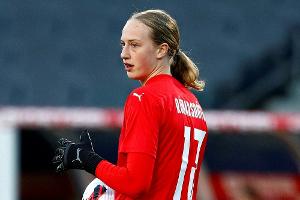 Bayern verpflichten Torhüterin Runarsdottir fest