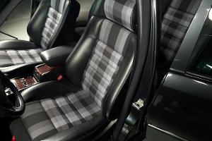 W124 vom Feinsten - Sonderpolster & Sechsliter-V8