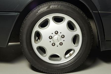 Mercedes-Benz 500 E AMG 6.0 W124 (1991) 8-Loch 15-Zoll-LM-Rad