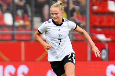 Lea Schüller (Deutschland) - Auch das deutsche Team hat großes Potenzial zu bieten. Eine Akteurin, auf die es ganz besonders ankommen wird: Lea Schüller, Deutschlands Spielerin des Jahres 2021. Die 24-Jährige bringt trotz ihres jungen Alters jede Menge Erfahrung und vor allem Torgefahr mit. 16 Treffer erzielte die Bayern-Stürmerin in der abgelaufenen Saison. Ihre 25 Tore in 38 Länderspielen sind ein Bestwert, der jeder Gegnerin Sorgen machen dürfte.