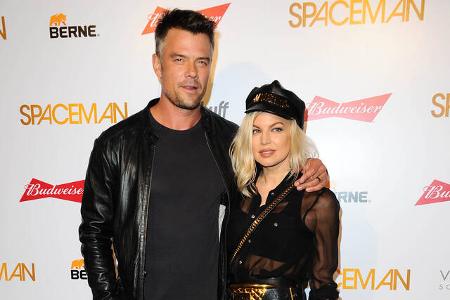 Josh Duhamel schwärmte schon lange für Sängerin Fergie, machte auch kein Geheimnis daraus. Als die beiden sich schließlich kennenlernten, sprühten Funken, 2009 heirateten sie. Die Ehe hielt jedoch nicht, 2017 ließen sich beide scheiden.