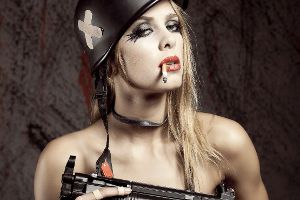 Vorsicht: Diese Models schießen scharf