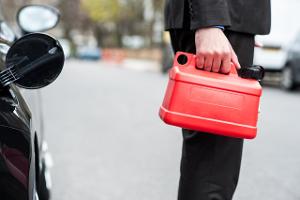 Warum Sie Ihren Tank niemals leer fahren sollten