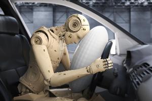 ADAC-Test: Warum große und schwere Insassen lieber keine adaptiven Systeme nutzen sollten