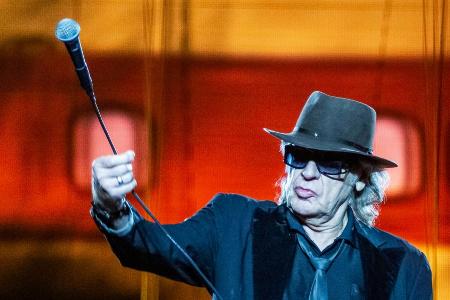 Udo Lindenberg wird Ehrenbürger von Hamburg Udo Lindenberg wird Ehrenbürger von Hamburg