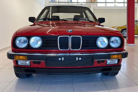 BMW 323i E30 260 km (1985)