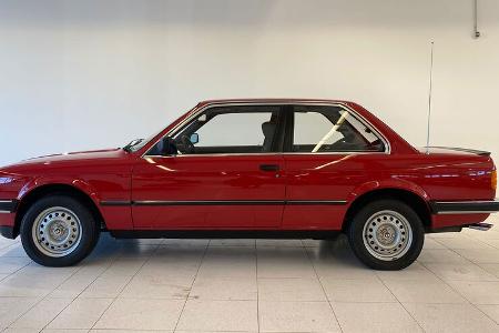 BMW 323i E30 260 km (1985)