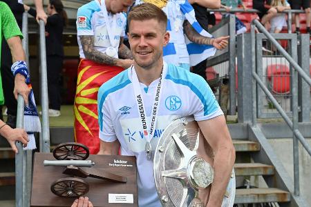 Platz 3: Simon Terodde: ca. 1,6 Millionen Euro