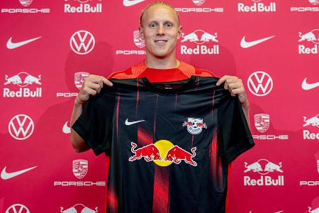 RB Leipzig - 89,95 € - RB Leipzig hat sein Heimtrikot für die kommende Saison noch nicht präsentiert. Die Preise gelten für das Auswärts- und das Ausweichtrikot (Foto)