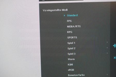 Dell G3223D: Das OSD bietet zahlreiche spezielle Gaming-Einstellungen