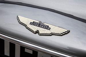 Saudis und Geely steigen groß ein, Stroll plant Abwehr
