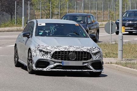 Erlkönig Mercedes-AMG A45