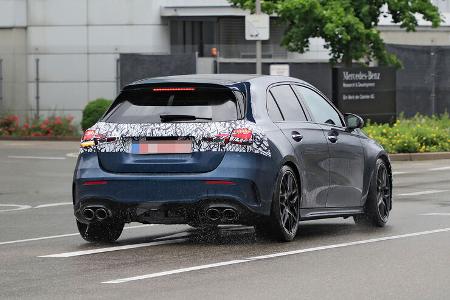 Erlkönig Mercedes-AMG A45