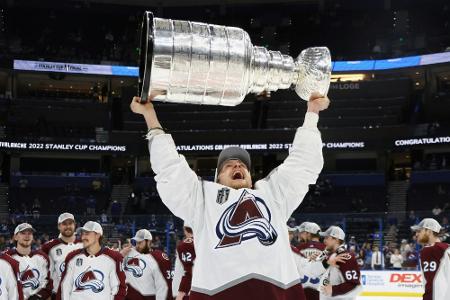 Sturm präsentiert Stanley Cup in Augsburg Sturm präsentiert Stanley Cup in Augsburg
