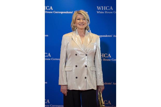 Lifestyle-Guru Martha Stewart fühlte sich offenbar durch Gwyneth Paltrow zunehmendes Lifestyle-Engagement bedroht und keifte: “Wenn sie sich ihrer Schauspielkünste sicherer wäre, würde sie nicht versuchen, Martha Stewart zu sein.”