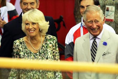 Queen verpasst Commonwealth Games: Charles und Camilla springen ein Queen verpasst Commonwealth Games: Charles und Camilla springen ein