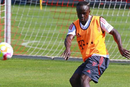 Gewinner: Sadio Mané - Bei seinem Debüt im Bayern-Trikot brauchte Mané nicht einmal fünf Minuten, um seinen ersten Treffer (per Elfer) zu erzielen. Der Senegalese machte von Anfang an deutlich, dass er als Führungsspieler voran gehen will.