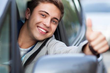 Andere Länder, anderes Bußgeld: Diese Verkehrsregeln gelten im Ausland