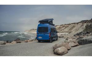 Ist der Sprinter-Bus in Blau besser?