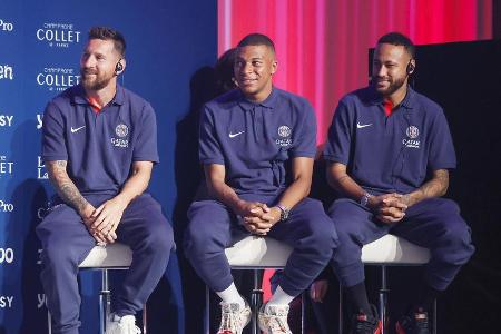 Platz 6: Paris Saint-Germain - Die wichtigste Nachricht für alle, die es mit Paris Saint-Germain halten: Der Supersturm mit Lionel Messi, Kylian Mbappé und Neymar bleibt bestehen. Verstärkt hat sich PSG vordergründig in der zweiten Reihe: Neu-Trainer Christophe Galtier bekommt etwa Toptalent Vitinha, der beim FC Porto ausgebildet wurde.