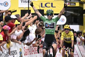 Tour de France: Nächster Massensturz - Wiebes gewinnt erneut
